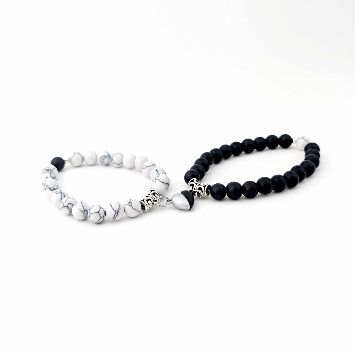 Pulseira Pedras Naturais Magnéticas Casal, Yin Yang e Pedra Vulcânica, símbolo de equilíbrio e união para casais.